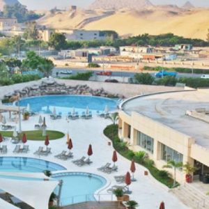 Le Meridien Pyramids Hotel & Spa